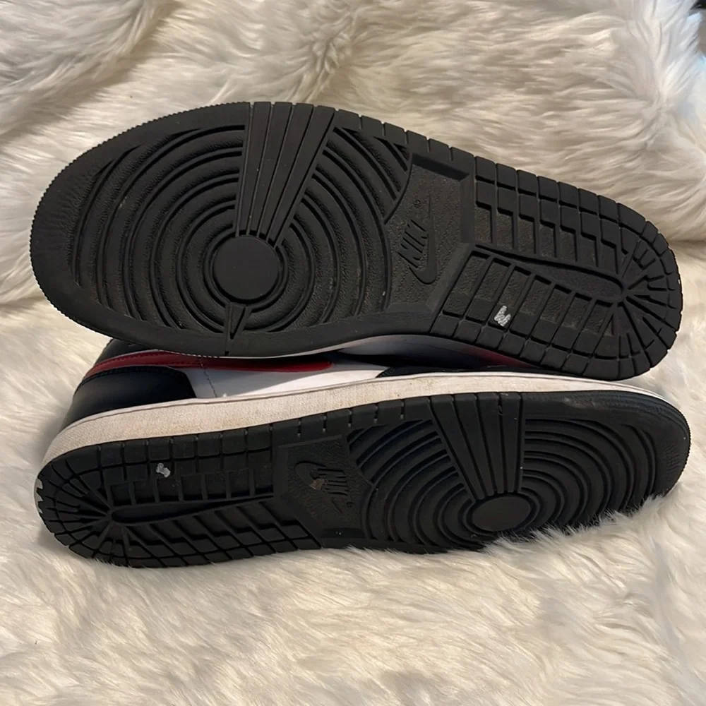 Nike Air Jordan 1 Mid 